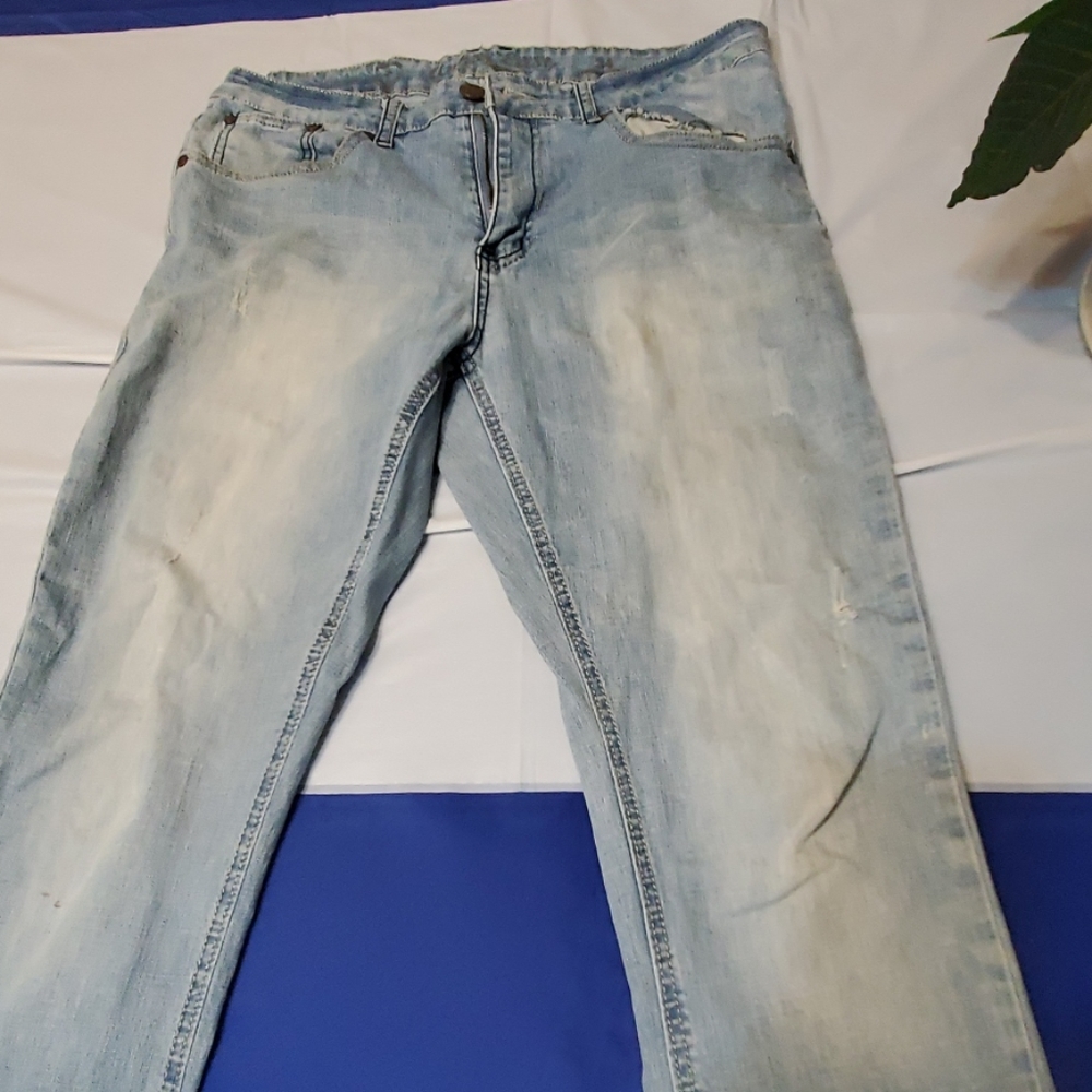 Jeans - Picture 3 of 3